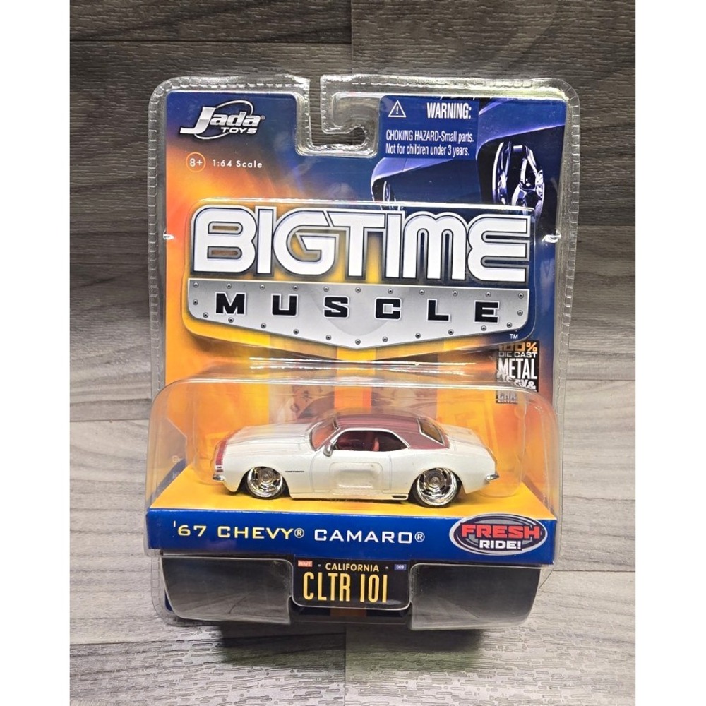 2006 Jada Toys Bigtime Muscle 1:64 Scale '67 Chevy Camaro (Collector #CLTR 101)